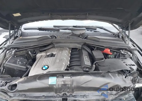 2006 BMW 530Xit from USA, damaged, VIN WBANN73536CN00911